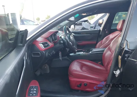 2016 Maserati Ghibli z USA, uszkodzony, nr VIN ZAM57XSAXG1172407